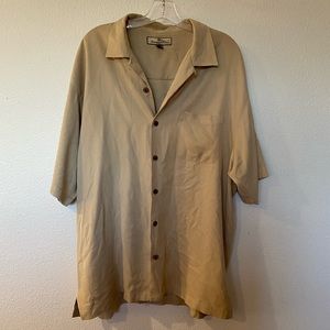 Tommy Bahama men’s silk shirt